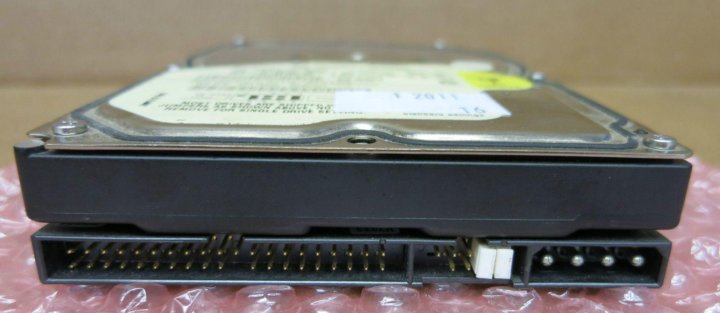 Разъемы жесткого диска. Hdd1 kn128070280. Жесткий диск core15. Жесткий диск 2.5'' ide-SCSI. Ide разъем для жесткого диска.