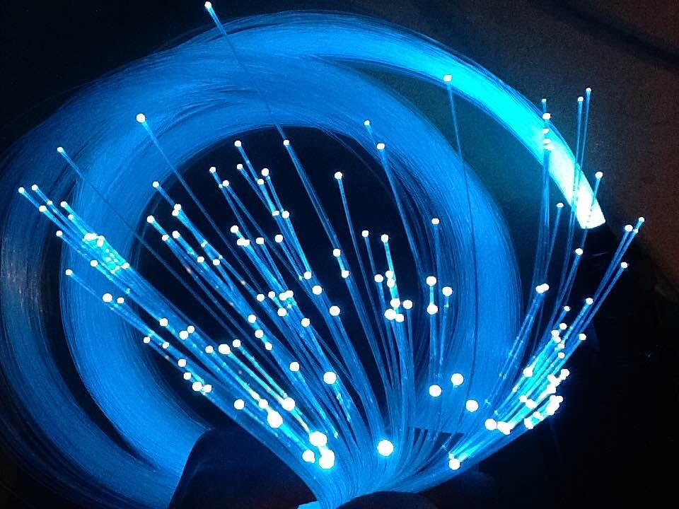 Fiber optic. Оптоволокно 5g. Градиентные волоконные световоды. Волоконно-оптический световод. Световоды оптические [волоконные].