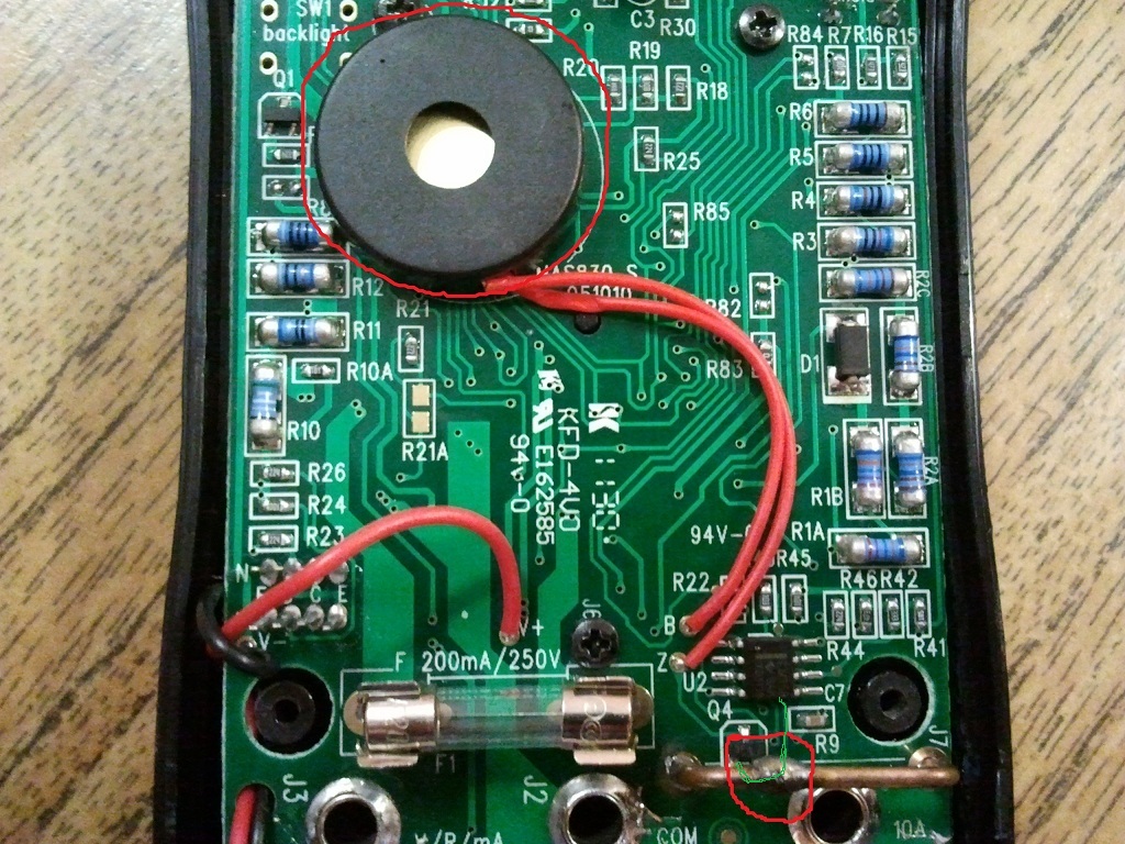 Как откалибровать мультиметр. Mastech m830b плата. Мультиметр DT-838 изнутри. DT-830b r16 номинал. M838 плата.