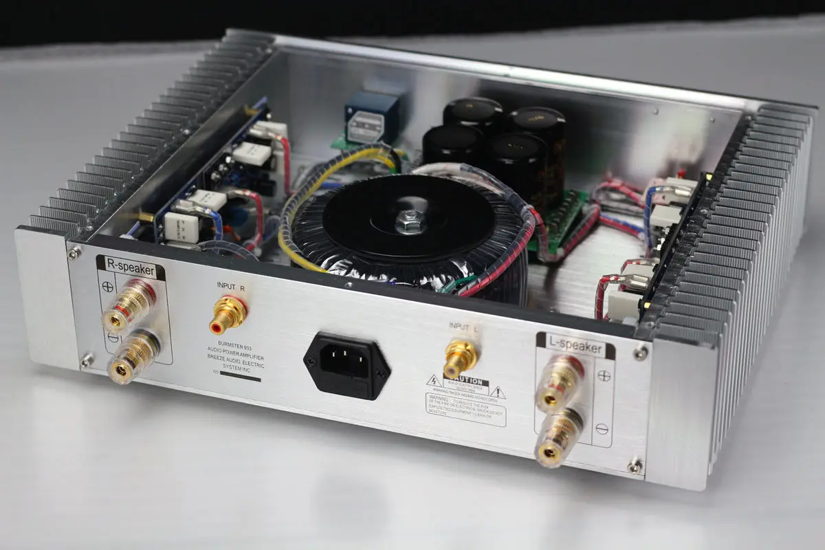 Мощный усилитель. Усилитель мощности Consonance Cyber-880 stereo Power Amplifier. Усилитель мощности Boulder 860 stereo Power Amplifier. Hi-Land усилитель d класса 2х100 ват. Усилители 100 Вт в классе а.