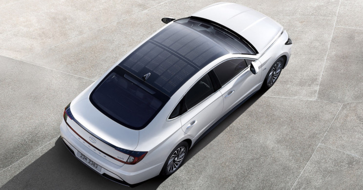 Hyundai Unveils Solar Roof Charging Car That Replenishes up to 60% of Battery