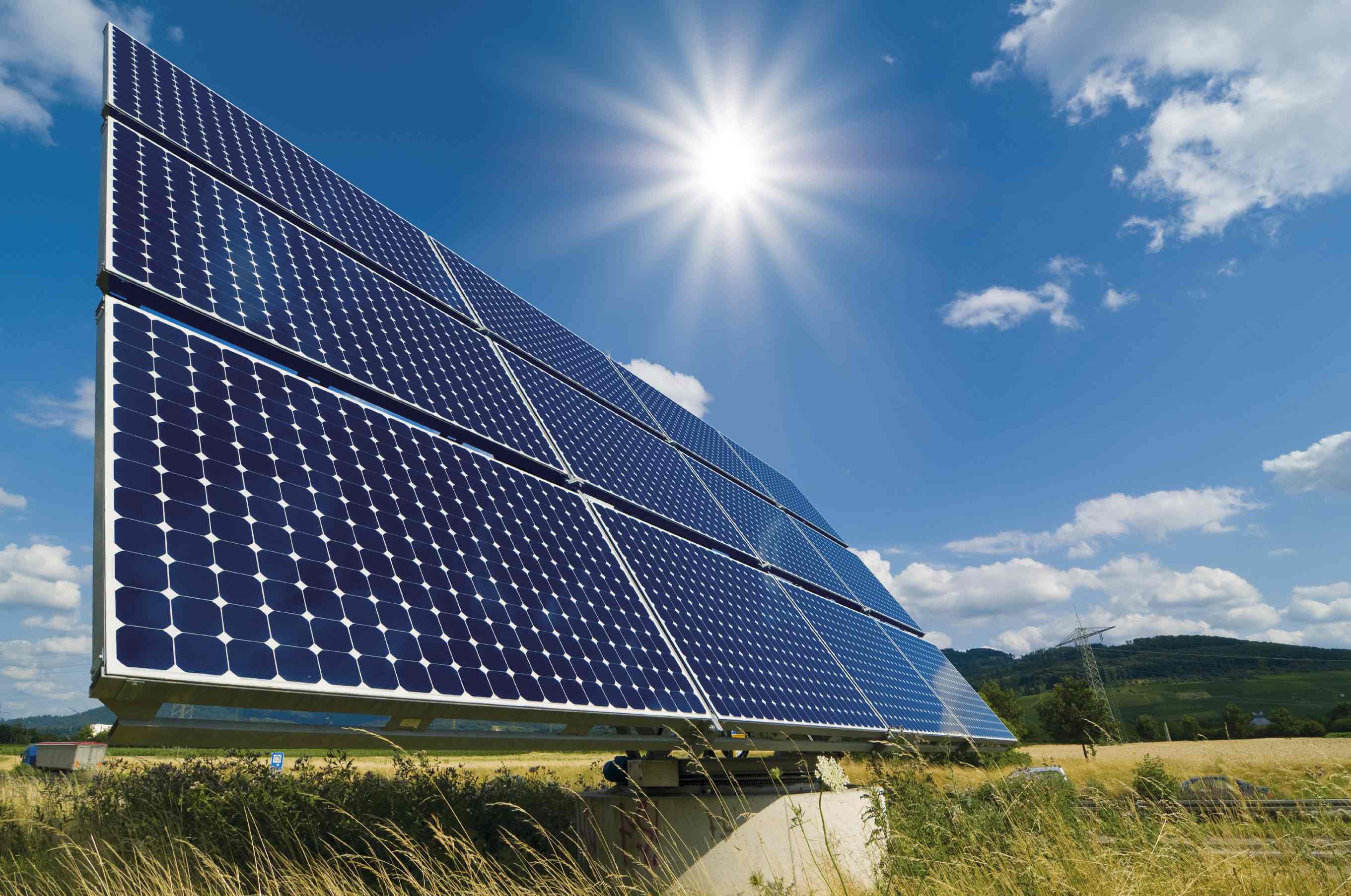 Солнечная электростанция. Солнечные электростанции Солар Системс. Солнечные панели на 100 КВТ. Солнечная электростанция 100 КВТ. Гелиоэнергетика энергия солнца.