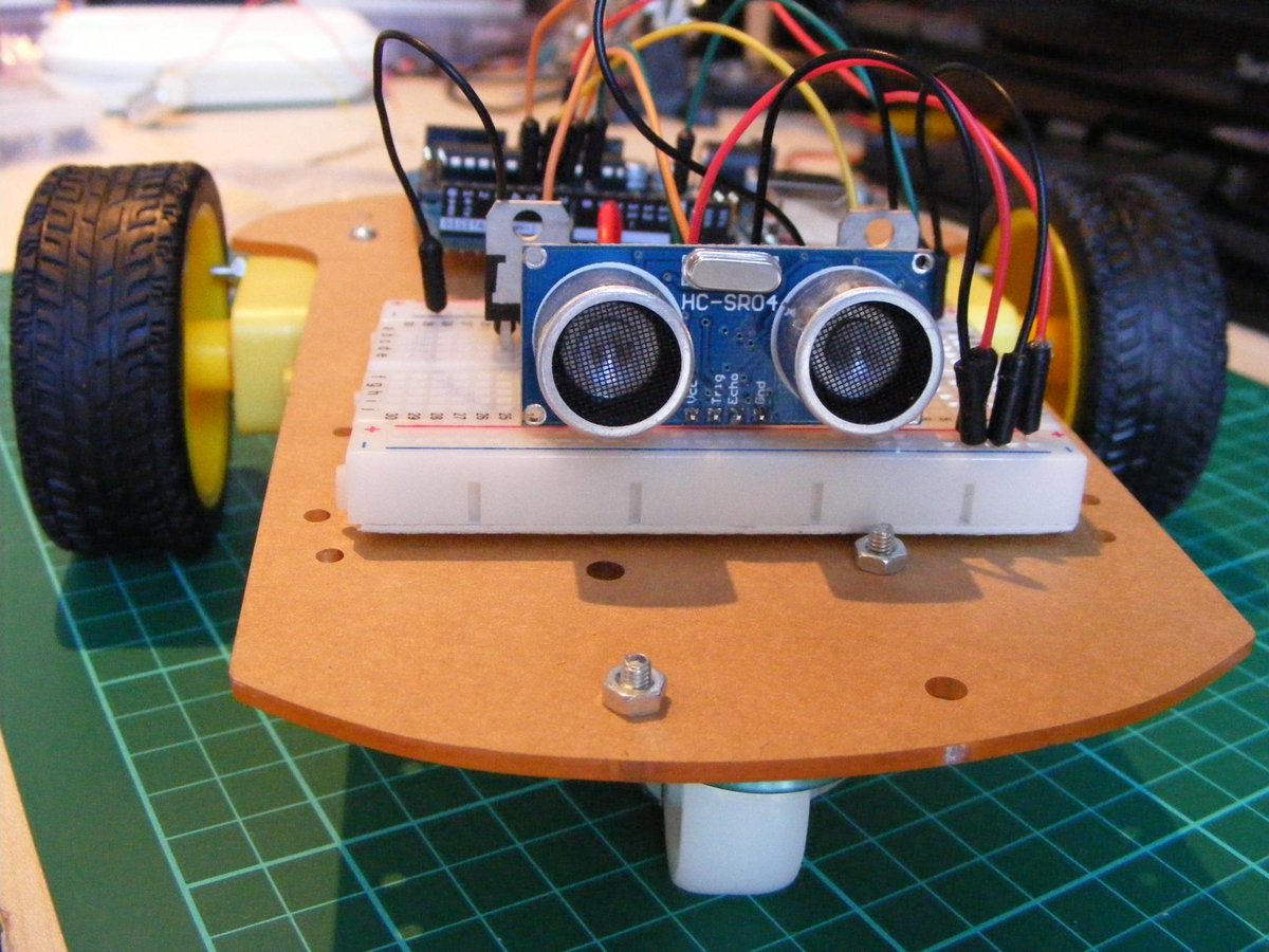 Robot project. Робот няша ардуино. Робот на ардуино. Arduino Robot Projects. Arduino проекты роботы.